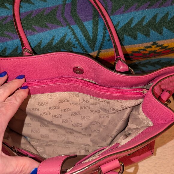 Handbag - Picture 6 of 6